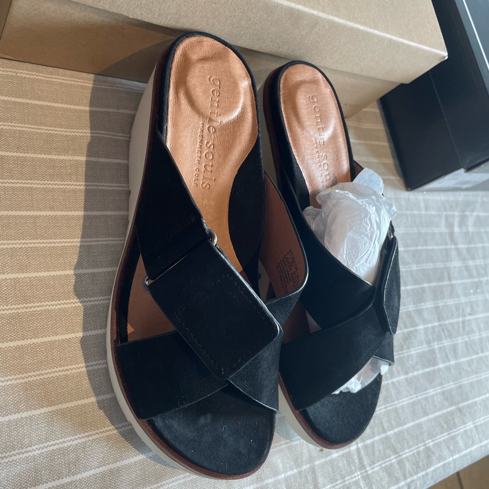 Gentle souls Kenneth Cole Lavern Wedge Mule
